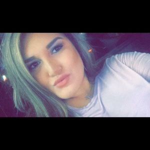 Meet your Posher, Destiny